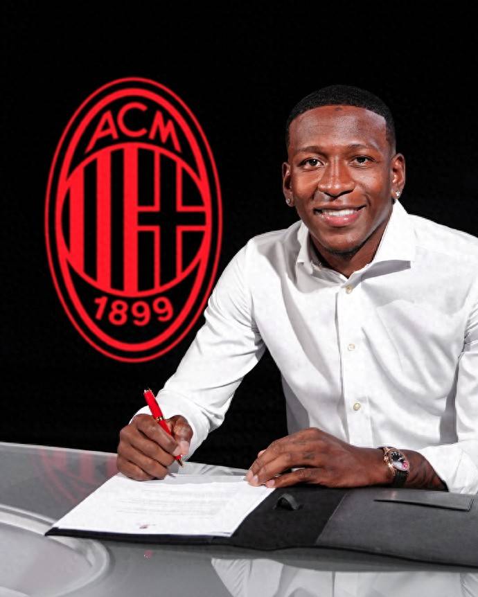清晨突围战来临，AC米兰围绕足总杯官宣签约，震撼外界，控场能力受关注 