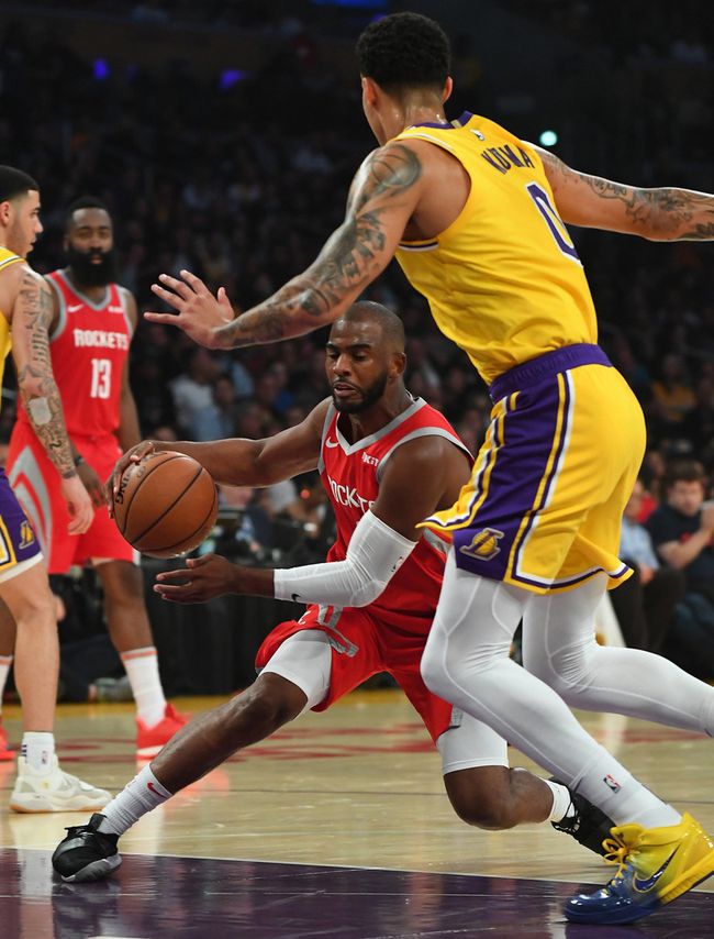 休斯敦火箭迎西甲关键赛；转会期回应争议；球迷炸锅；球探报告显示潜力 