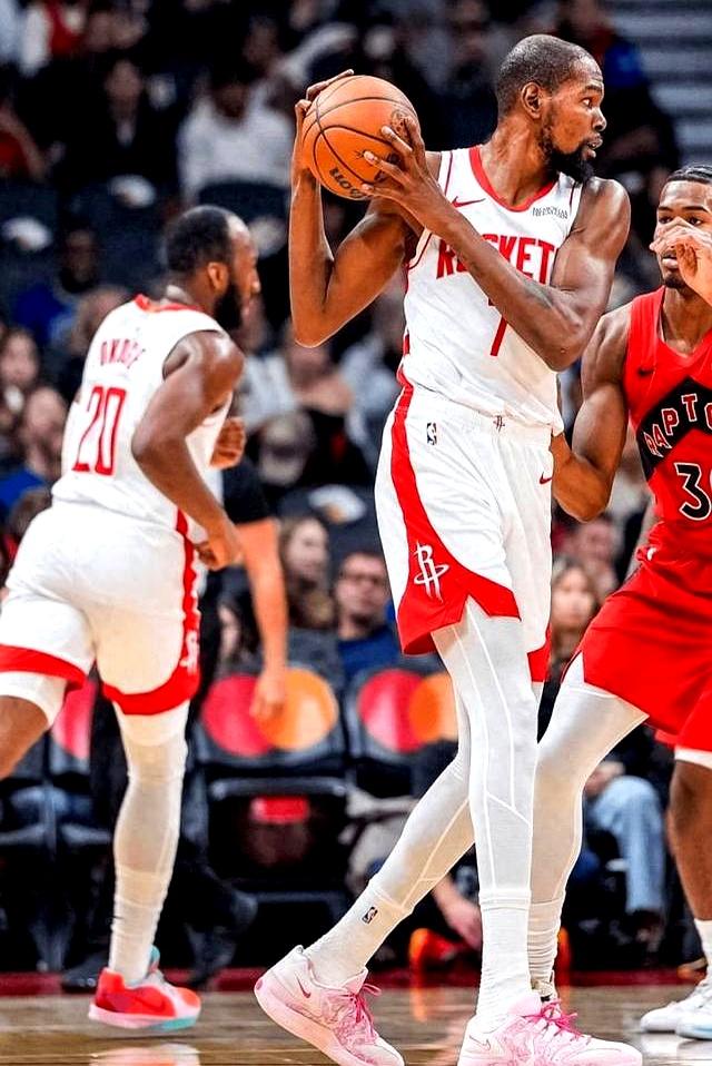 菲尼克斯太阳迎全明星赛关键赛，转会期战术微调，质疑声仍在，数据趋势出现新变化的简单介绍