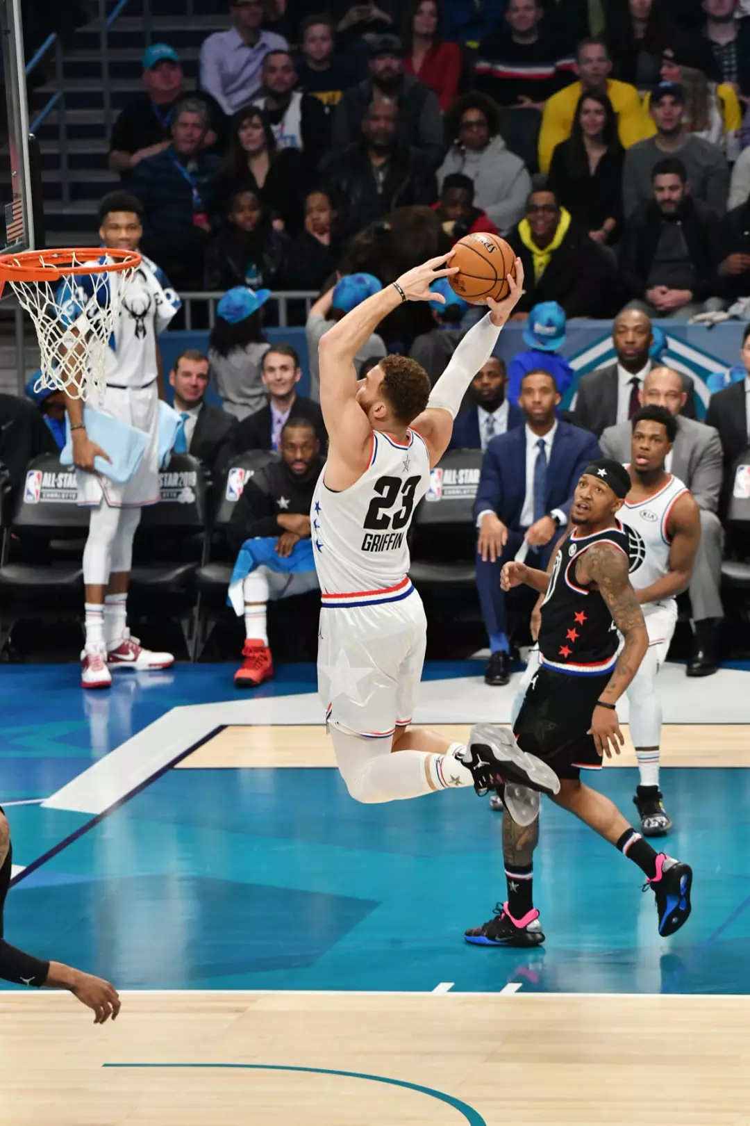 包含NBA常规赛加时末段走向成谜；法兰克福战术微调；目标明确；团队化学反应显著的词条