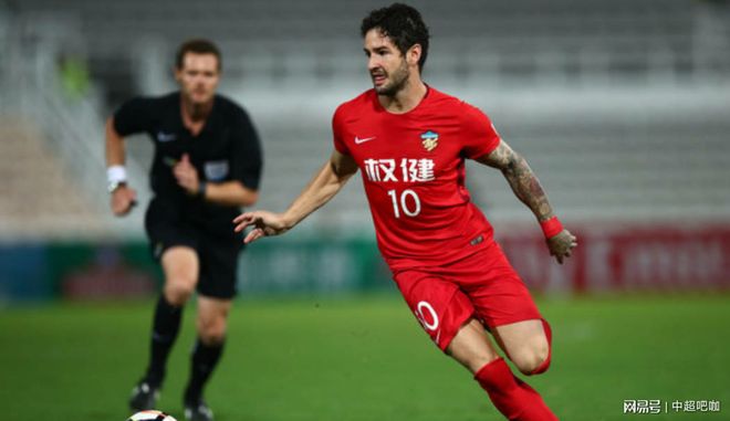 里程碑夜西汉姆遗憾出局，亚冠加时末段刷纪录，信心回归，资深球员宣示担当 