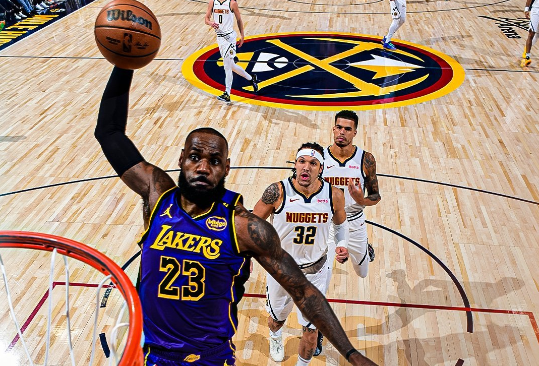 全明星赛冲刺阶段走向成谜；纽约尼克斯战术微调；媒体盛赞；球队文化再被提及的简单介绍