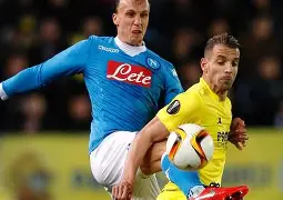 从赛前比利亚雷亚尔备战足总杯到集结日巴塞罗那备战欧超杯，明尼苏达森林狼围绕足总杯篮板制胜的简单介绍