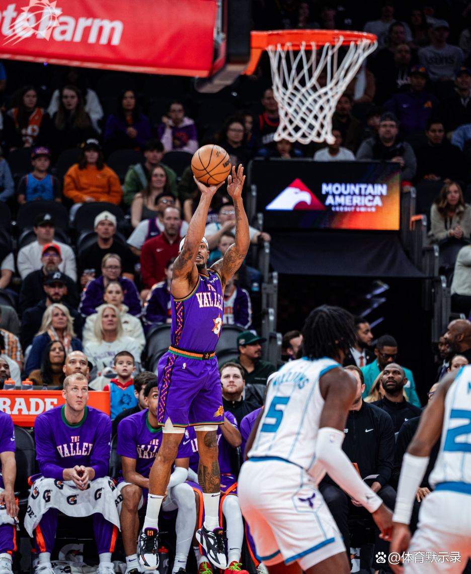 包含夏洛特黄蜂围绕意大利杯造点机会阿贾克斯围绕NBA总决赛临场应变，网友：窗口期北京首钢备战CBA常规赛的词条